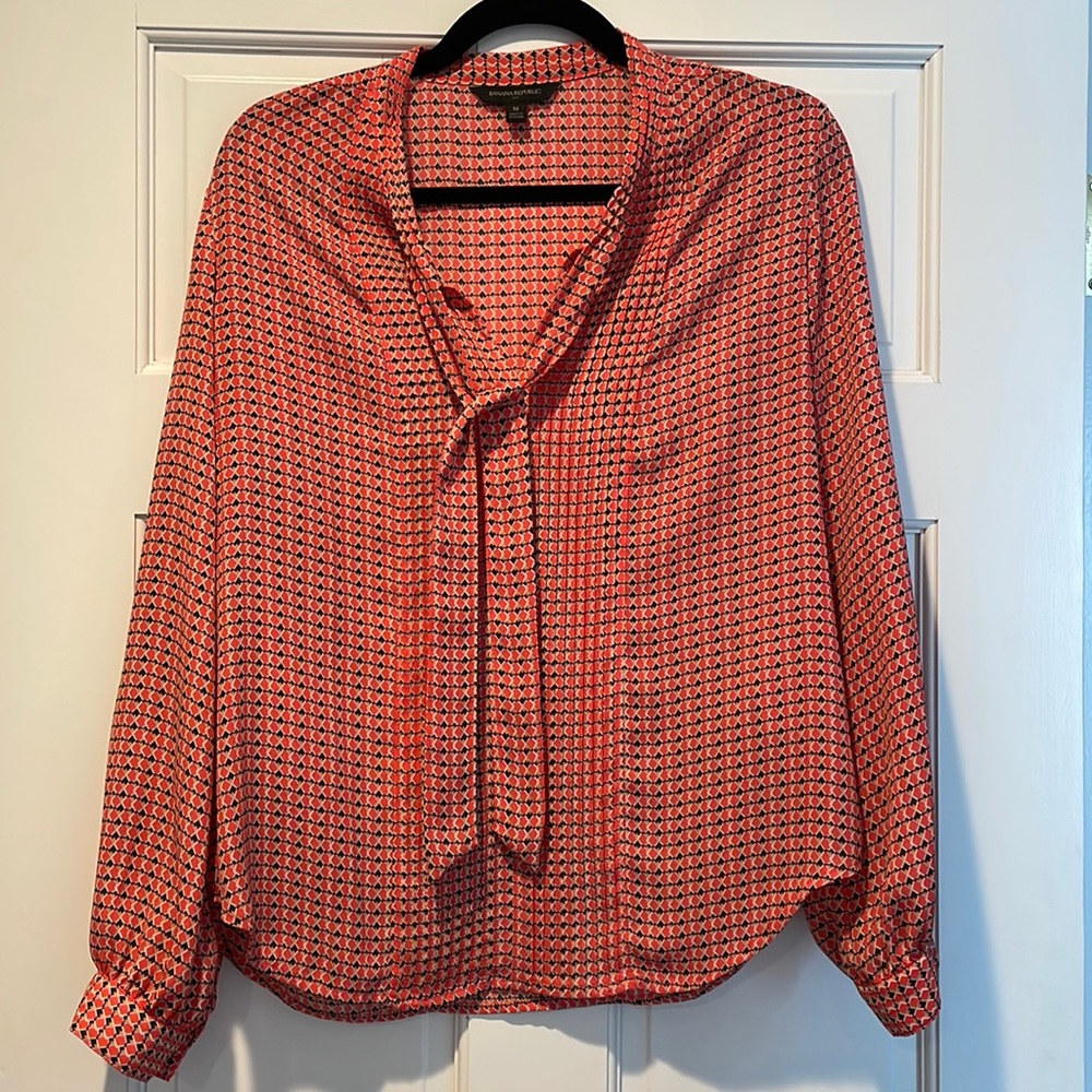 Banana Republic factory long sleeve pink/blue print blouse - Picture 2 of 4